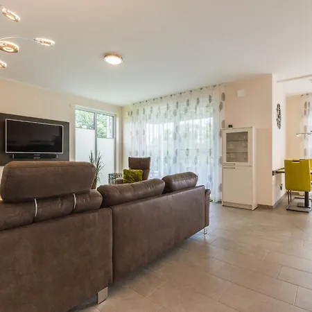 Διαμέρισμα Luxus_eg_fewo Time Out _we 2_ *